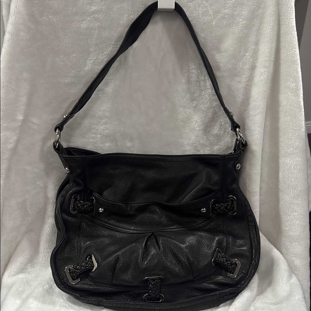 B. Makowsky Black Shoulder Bag with Slouchy Design